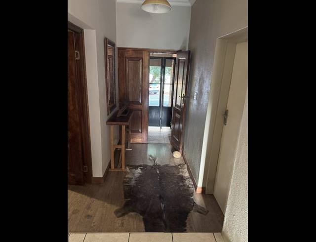 4 BEDROOM HOUSE FOR SALE IN ELDO MANOR